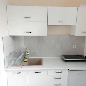  Apartment Mirablue